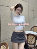 最頂眼鏡娘女大生！24歲知性正妹167公分/C+，藏在斯文外表下的「驚豔好身材」
