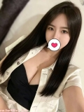 台中喝茶/外送茶熱搜：25歲艷麗爆乳妹莉莉，165cm/E杯傲人雙峰，今日真爆乳實拍