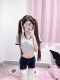 19歲雙馬尾小隻馬「嘟嘟」155/40/B！天然呆超配合、解鎖各種姿勢，老司機必點純欲系天