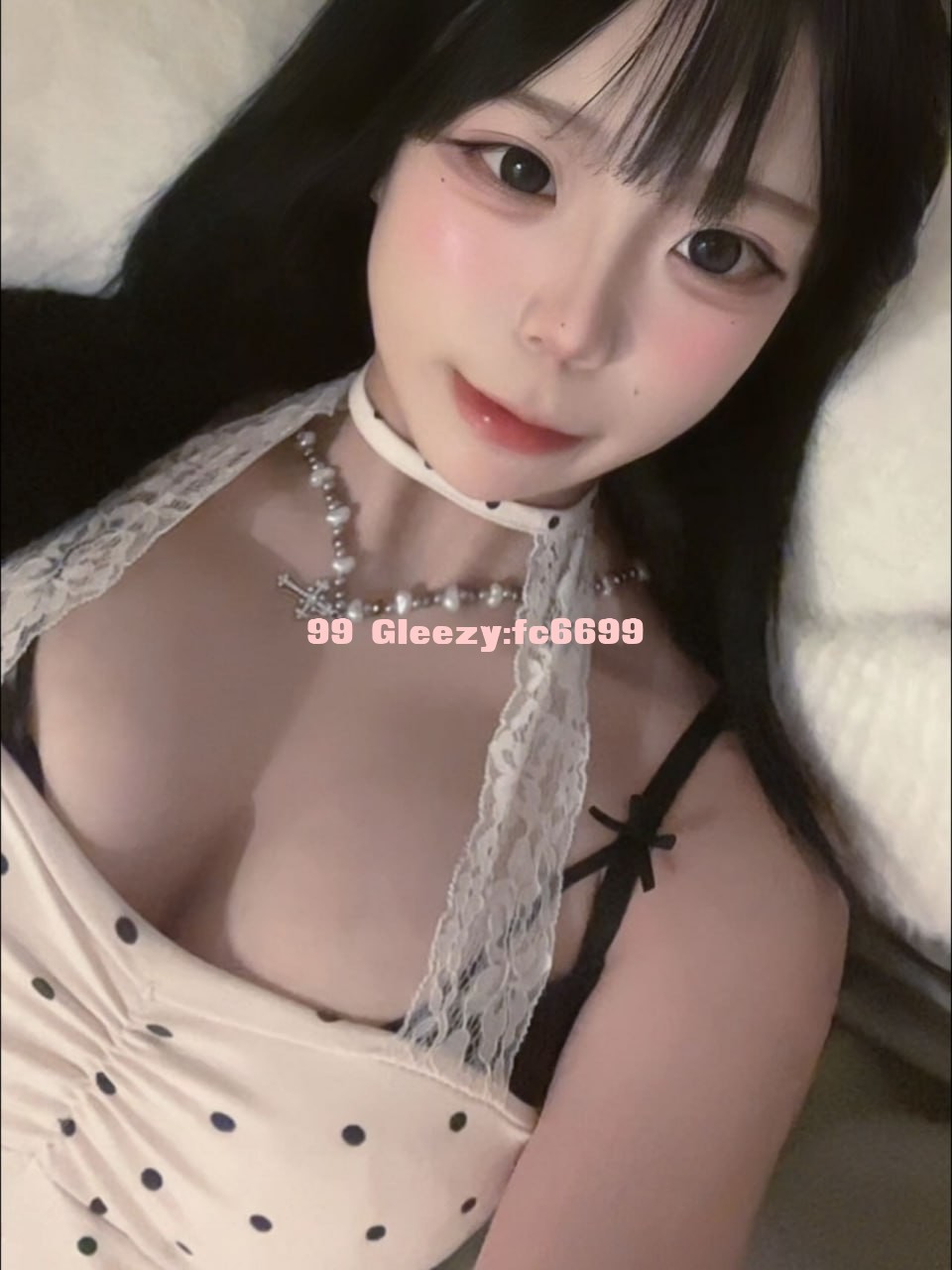 20歲童顏巨乳「Rina」162/47/D：白皙皮膚+誘人翹臀，高難度特殊服務全配合，高CP值