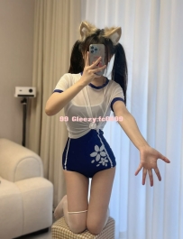 【憐愛系少女】20歲筱希：家境困苦不得已下海，清純軟萌的她，今晚等一個溫柔的哥哥來