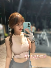 中彰投高配合女神：穎兒 160/C+/25y，柔軟酥胸、床上超級騷動！