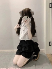 【桃竹苗極致】18歲合法童顏「茵貝」147.38.C｜小巧可愛蘿莉音/比小妹還玩得開