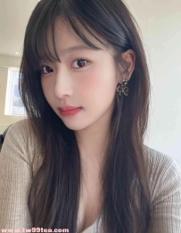 【雙北戰區】20歲學生妹「寶寶」本人照！156/43嬌小身材，寂寞難耐尋找大叔帶她突破天
