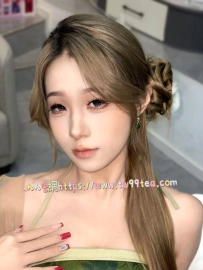 今晚，想重溫初戀的心跳嗎？解鎖「安安」的私密視角：無辜大眼＋極致純欲感，帶您進入